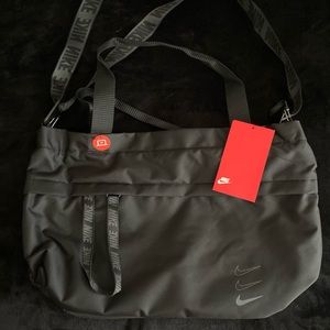 Nike Tote - Black/grey